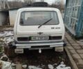 Белый ВАЗ 2121 Нива, объемом двигателя 1.6 л и пробегом 200 тыс. км за 1600 $, фото 1 на Automoto.ua