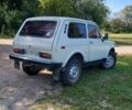 Белый ВАЗ 2121 Нива, объемом двигателя 1.6 л и пробегом 270 тыс. км за 2100 $, фото 3 на Automoto.ua