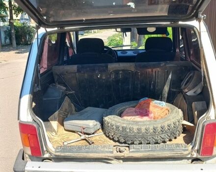 Білий ВАЗ 2121, об'ємом двигуна 1.6 л та пробігом 90 тис. км за 1900 $, фото 4 на Automoto.ua