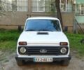 Белый ВАЗ 2121 Нива, объемом двигателя 1.6 л и пробегом 100 тыс. км за 2800 $, фото 1 на Automoto.ua