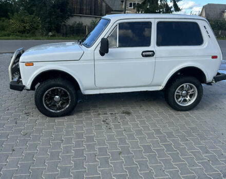 Білий ВАЗ 2121 Нива, об'ємом двигуна 0 л та пробігом 250 тис. км за 2550 $, фото 7 на Automoto.ua
