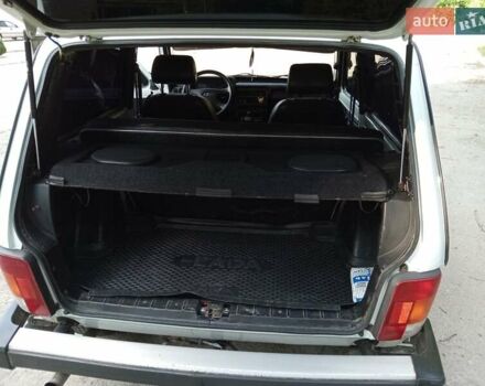 Білий ВАЗ 2121 Нива, об'ємом двигуна 1.7 л та пробігом 100 тис. км за 3600 $, фото 41 на Automoto.ua