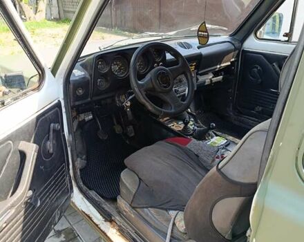 Белый ВАЗ 2121 Нива, объемом двигателя 1.57 л и пробегом 100 тыс. км за 1700 $, фото 8 на Automoto.ua