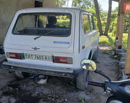 Белый ВАЗ 2121 Нива, объемом двигателя 1.6 л и пробегом 106 тыс. км за 2800 $, фото 5 на Automoto.ua