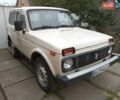 Белый ВАЗ 2121 Нива, объемом двигателя 1.6 л и пробегом 101 тыс. км за 3300 $, фото 1 на Automoto.ua