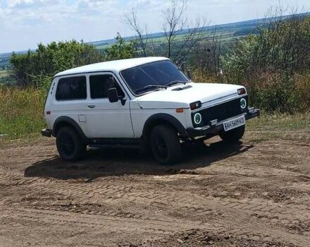 Білий ВАЗ 2121 Нива, об'ємом двигуна 1.6 л та пробігом 200 тис. км за 1500 $, фото 1 на Automoto.ua