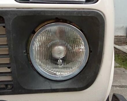 Белый ВАЗ 2121 Нива, объемом двигателя 1.6 л и пробегом 101 тыс. км за 3300 $, фото 20 на Automoto.ua