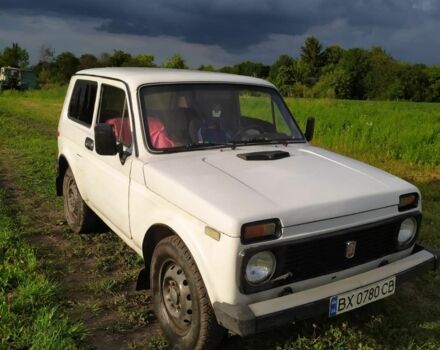 Белый ВАЗ 2121, объемом двигателя 1.6 л и пробегом 90 тыс. км за 2200 $, фото 1 на Automoto.ua
