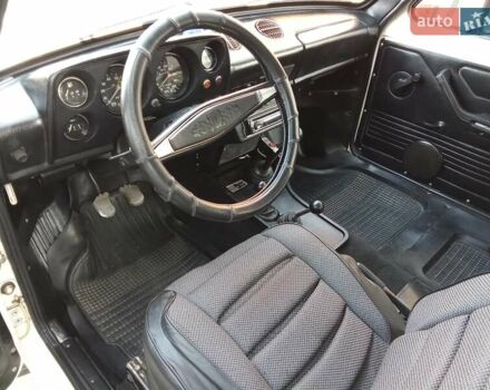 Белый ВАЗ 2121 Нива, объемом двигателя 1.6 л и пробегом 101 тыс. км за 3300 $, фото 12 на Automoto.ua