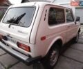 Белый ВАЗ 2121 Нива, объемом двигателя 1.6 л и пробегом 101 тыс. км за 3300 $, фото 6 на Automoto.ua