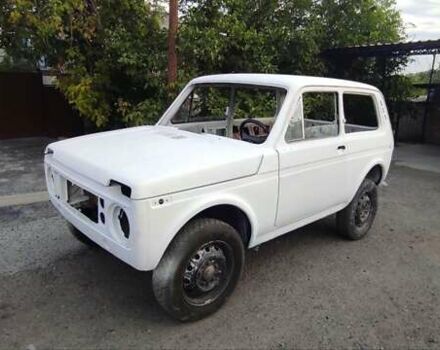 Белый ВАЗ 2121 Нива, объемом двигателя 1.57 л и пробегом 1 тыс. км за 2850 $, фото 24 на Automoto.ua