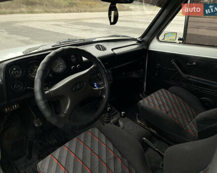 Белый ВАЗ 2121 Нива, объемом двигателя 1.6 л и пробегом 111 тыс. км за 2199 $, фото 8 на Automoto.ua