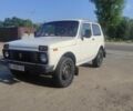 Белый ВАЗ 2121, объемом двигателя 1.6 л и пробегом 150 тыс. км за 150000 $, фото 3 на Automoto.ua