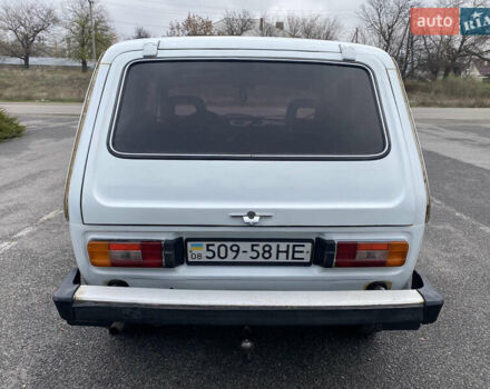 Белый ВАЗ 2121 Нива, объемом двигателя 1.6 л и пробегом 111 тыс. км за 2199 $, фото 5 на Automoto.ua