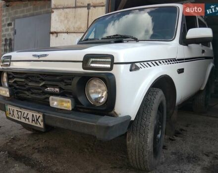 Білий ВАЗ 2121 Нива, об'ємом двигуна 1.6 л та пробігом 73 тис. км за 2800 $, фото 2 на Automoto.ua