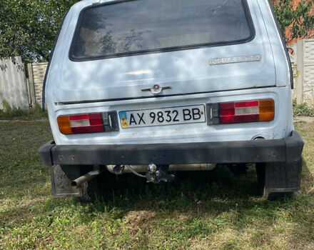 Белый ВАЗ 2121 Нива, объемом двигателя 1.57 л и пробегом 370 тыс. км за 3000 $, фото 4 на Automoto.ua