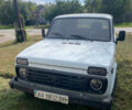 Белый ВАЗ 2121 Нива, объемом двигателя 1.57 л и пробегом 370 тыс. км за 3000 $, фото 1 на Automoto.ua