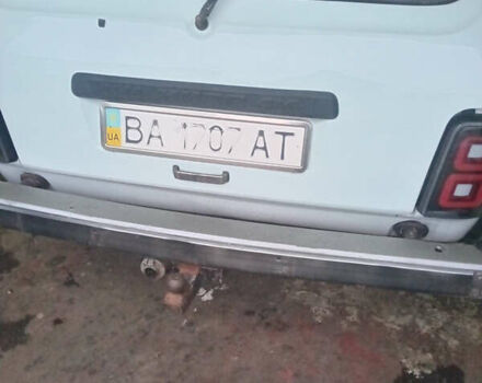 Белый ВАЗ 2121 Нива, объемом двигателя 1.6 л и пробегом 100 тыс. км за 3000 $, фото 4 на Automoto.ua