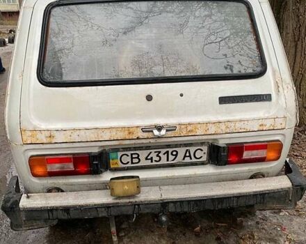Білий ВАЗ 2121 Нива, об'ємом двигуна 1.69 л та пробігом 200 тис. км за 1600 $, фото 3 на Automoto.ua