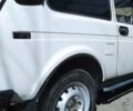 Белый ВАЗ 2121 Нива, объемом двигателя 1.69 л и пробегом 349 тыс. км за 2900 $, фото 2 на Automoto.ua