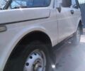 Белый ВАЗ 2121 Нива, объемом двигателя 1.69 л и пробегом 349 тыс. км за 2900 $, фото 3 на Automoto.ua