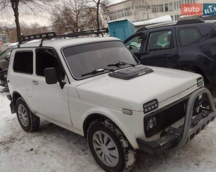 Белый ВАЗ 2121 Нива, объемом двигателя 0 л и пробегом 312 тыс. км за 3200 $, фото 11 на Automoto.ua