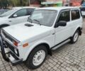 Белый ВАЗ 2121 Нива, объемом двигателя 1.7 л и пробегом 86 тыс. км за 6200 $, фото 4 на Automoto.ua