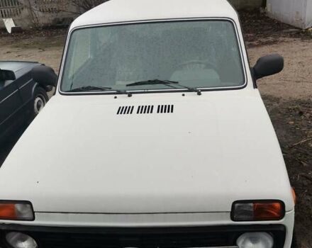 Белый ВАЗ 2121 Нива, объемом двигателя 1.7 л и пробегом 94 тыс. км за 5600 $, фото 4 на Automoto.ua