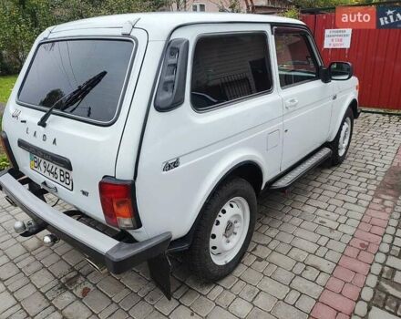 Белый ВАЗ 2121 Нива, объемом двигателя 1.7 л и пробегом 86 тыс. км за 6200 $, фото 3 на Automoto.ua