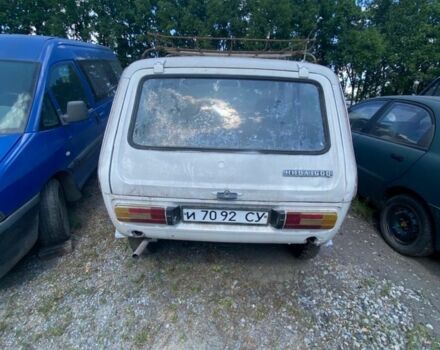 Белый ВАЗ 2121, объемом двигателя 0 л и пробегом 200 тыс. км за 899 $, фото 2 на Automoto.ua