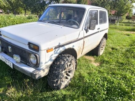 Білий ВАЗ 2121, об'ємом двигуна 0 л та пробігом 1000 тис. км за 2000 $, фото 1 на Automoto.ua