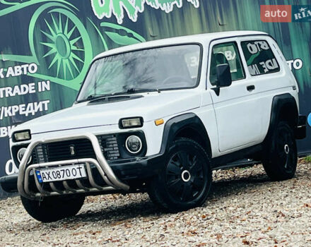 Белый ВАЗ 2121 Нива, объемом двигателя 1.7 л и пробегом 170 тыс. км за 2300 $, фото 1 на Automoto.ua