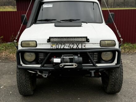 Білий ВАЗ 2121, об'ємом двигуна 1.6 л та пробігом 150 тис. км за 3600 $, фото 1 на Automoto.ua