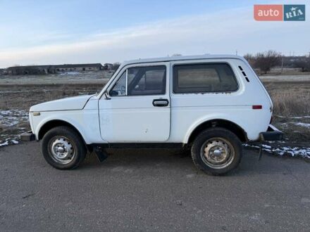 Білий ВАЗ 2121 Нива, об'ємом двигуна 1.6 л та пробігом 200 тис. км за 1300 $, фото 1 на Automoto.ua