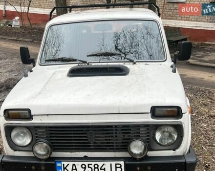 Белый ВАЗ 2121 Нива, объемом двигателя 1.57 л и пробегом 54 тыс. км за 1700 $, фото 1 на Automoto.ua