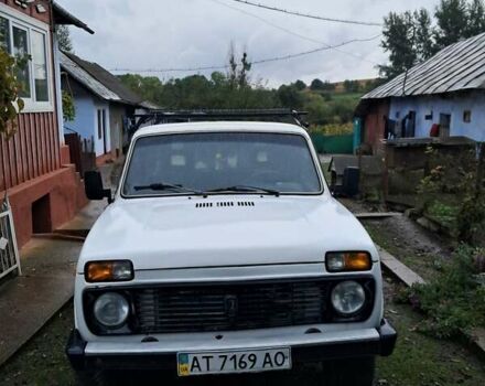 Белый ВАЗ 2121 Нива, объемом двигателя 1.6 л и пробегом 90 тыс. км за 3500 $, фото 1 на Automoto.ua
