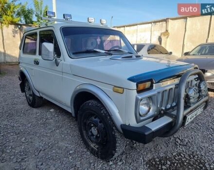 Белый ВАЗ 2121 Нива, объемом двигателя 1.6 л и пробегом 106 тыс. км за 1350 $, фото 1 на Automoto.ua