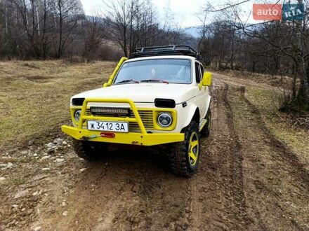 ВАЗ 2121 Нива 1983 у Сваляве на Automoto.ua Білий ВАЗ 2121 Нива, об'ємом двигуна 0 л та пробігом 100 тис. км за 3300 $, фото 1 на Automoto.ua