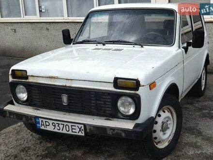 Белый ВАЗ 2121 Нива, объемом двигателя 1.6 л и пробегом 15 тыс. км за 3700 $, фото 1 на Automoto.ua
