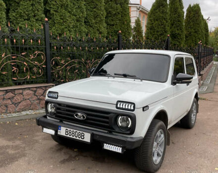 ВАЗ 2121 Нива 1984 в Броварах на Automoto.ua Белый ВАЗ 2121 Нива, объемом двигателя 1.57 л и пробегом 97 тыс. км за 4000 $, фото 1 на Automoto.ua
