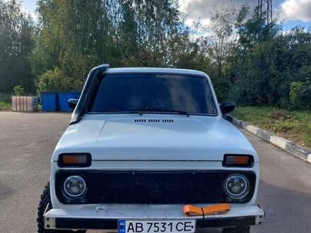 Білий ВАЗ 2121 Нива, об'ємом двигуна 1.57 л та пробігом 100 тис. км за 2000 $, фото 1 на Automoto.ua