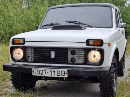 Белый ВАЗ 2121 Нива, объемом двигателя 0 л и пробегом 60 тыс. км за 2600 $, фото 1 на Automoto.ua