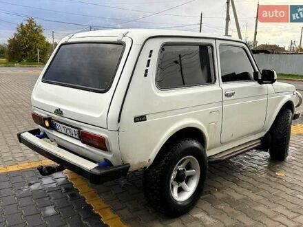 ВАЗ 2121 Нива 1986 у Миколаєві на Automoto.ua Білий ВАЗ 2121 Нива, об'ємом двигуна 1.6 л та пробігом 100 тис. км за 2600 $, фото 1 на Automoto.ua