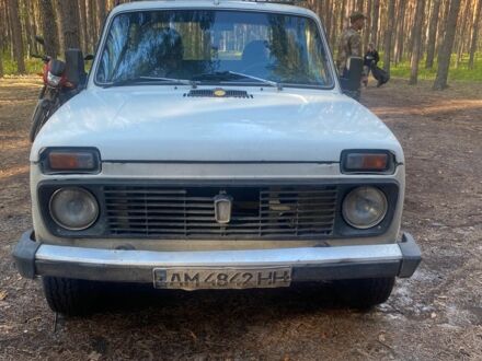 ВАЗ 2121 1986 в Романове на Automoto.ua Белый ВАЗ 2121, объемом двигателя 1.6 л и пробегом 48 тыс. км за 1850 $, фото 1 на Automoto.ua