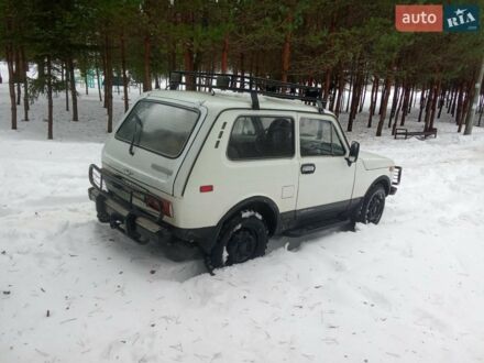 Білий ВАЗ 2121 Нива, об'ємом двигуна 1.6 л та пробігом 215 тис. км за 2700 $, фото 1 на Automoto.ua