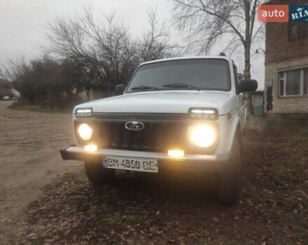 Белый ВАЗ 2121 Нива, объемом двигателя 1.57 л и пробегом 120 тыс. км за 2600 $, фото 1 на Automoto.ua