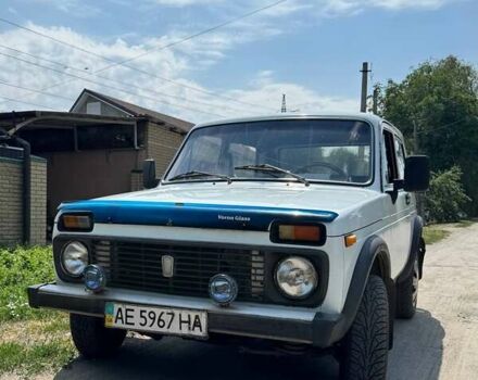 Белый ВАЗ 2121 Нива, объемом двигателя 1.57 л и пробегом 200 тыс. км за 2000 $, фото 1 на Automoto.ua