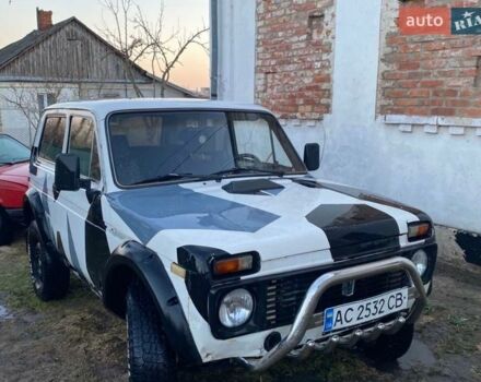 Белый ВАЗ 2121 Нива, объемом двигателя 1.57 л и пробегом 95 тыс. км за 1650 $, фото 1 на Automoto.ua