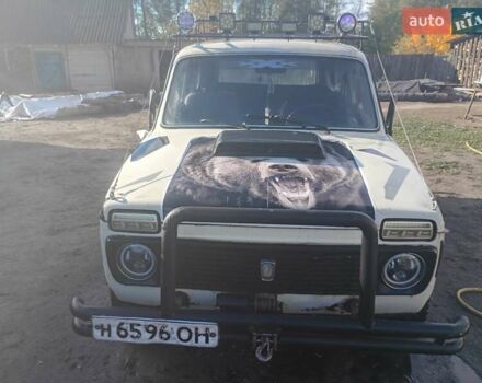 Білий ВАЗ 2121 Нива, об'ємом двигуна 0 л та пробігом 200 тис. км за 1600 $, фото 1 на Automoto.ua