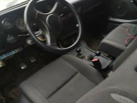 Белый ВАЗ 2121 Нива, объемом двигателя 1.6 л и пробегом 100 тыс. км за 828 $, фото 1 на Automoto.ua